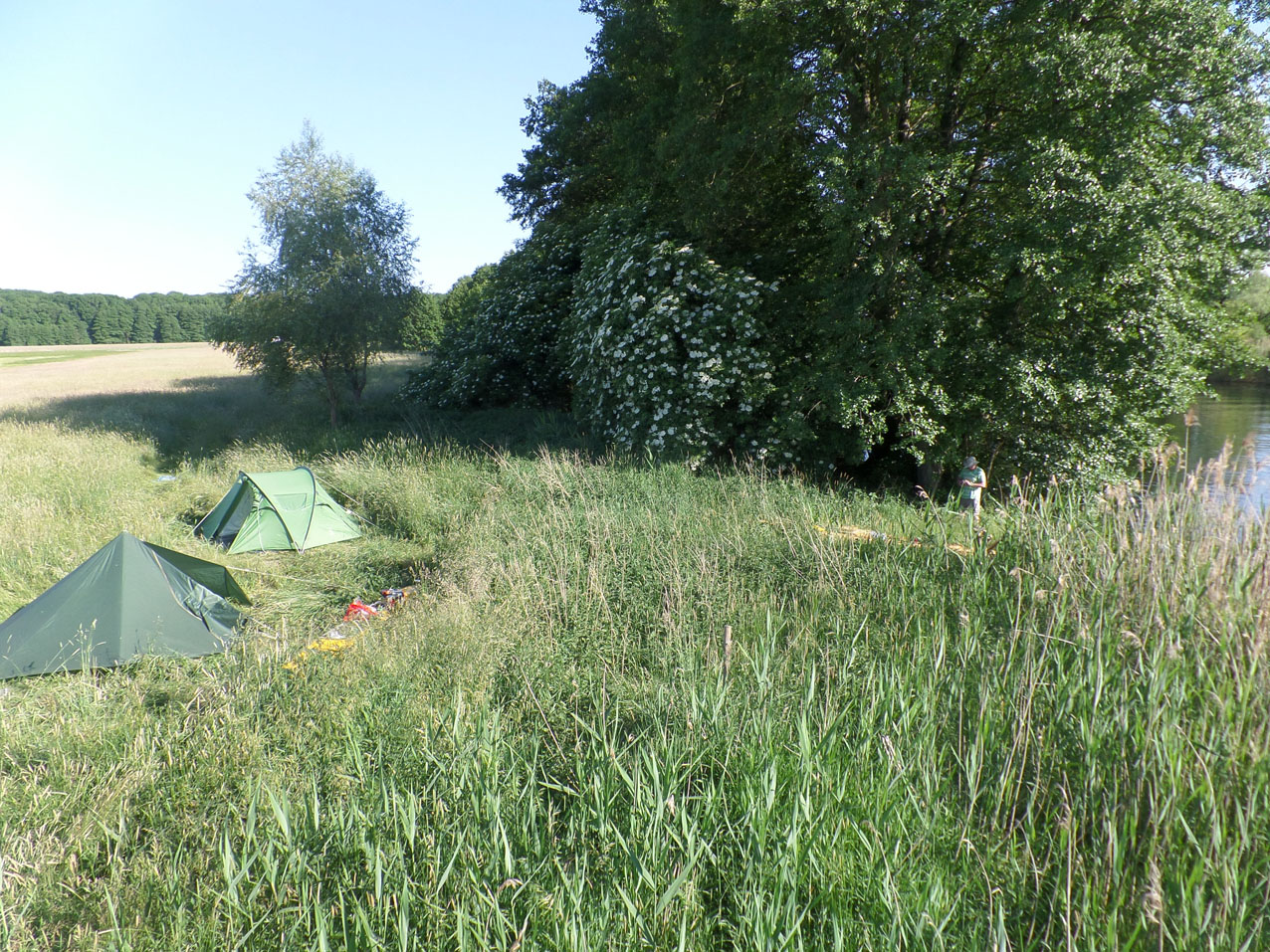Bivak vanaf de uitkijkpost.